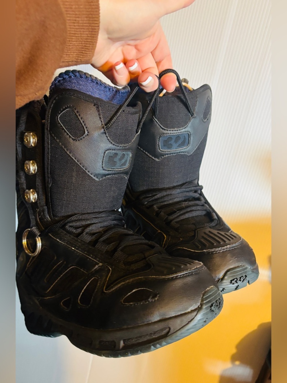 Vintage Black Prion SMU Snowboard Boots Women’s size 7